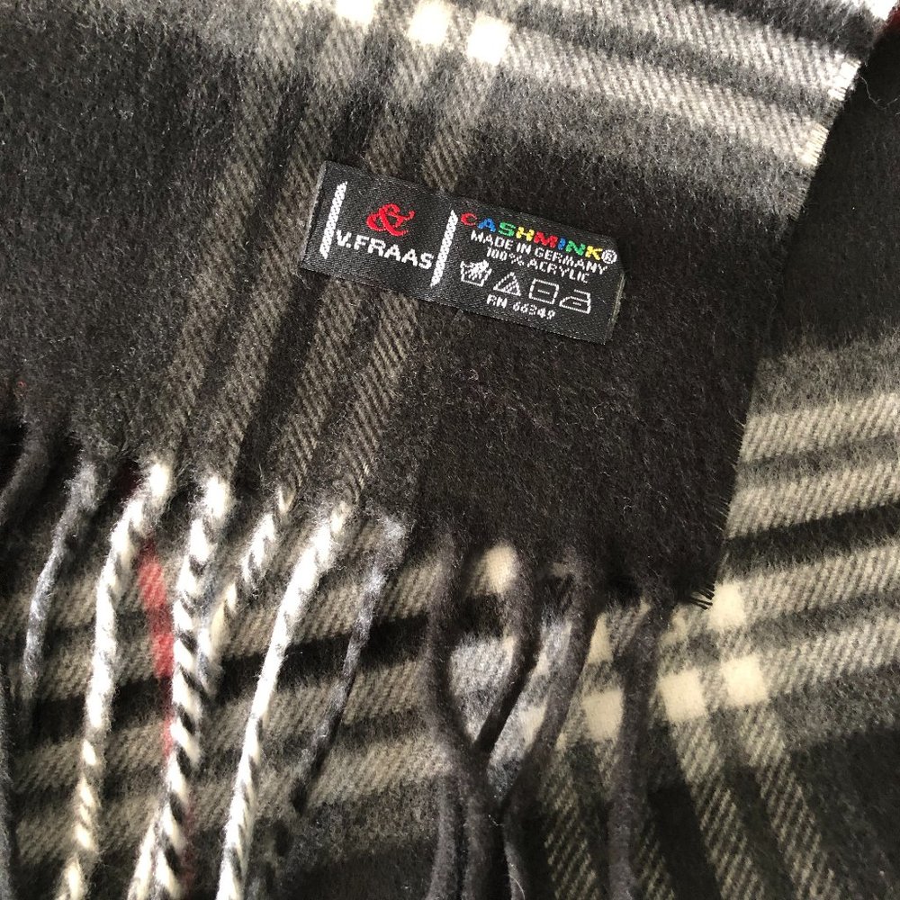 V.FRAAS Scarf with 3" Fringe  NWOT
